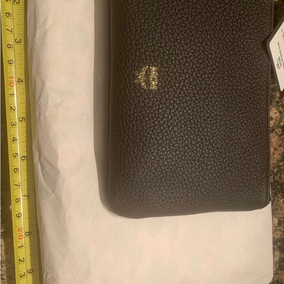 MCM wristlet - Picture 6 of 7